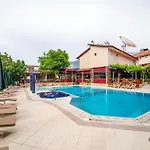 Suzanne & Restaurant