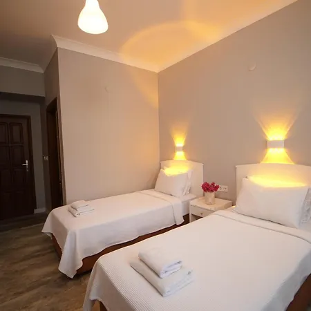 Suzanne & Restaurant Отель Фетхие