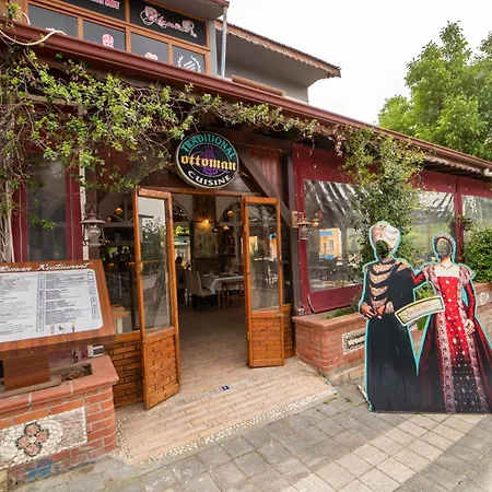 Suzanne & Restaurant Отель Фетхие