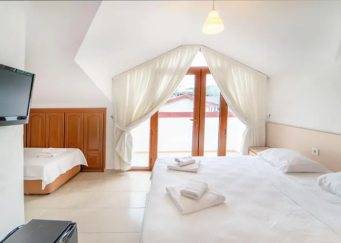 Suzanne & Restaurant Hotell *