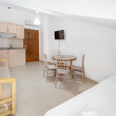 Suzanne & Restaurant 费特希耶