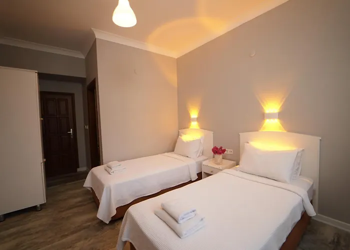 Suzanne & Restaurant فندق فتحية